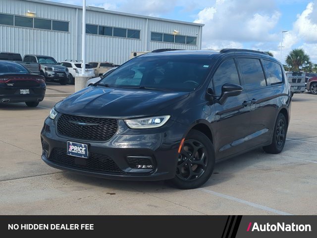 Used 2021 Chrysler Pacifica Touring-L w/ Uconnect Theater Family Group FWD image 1