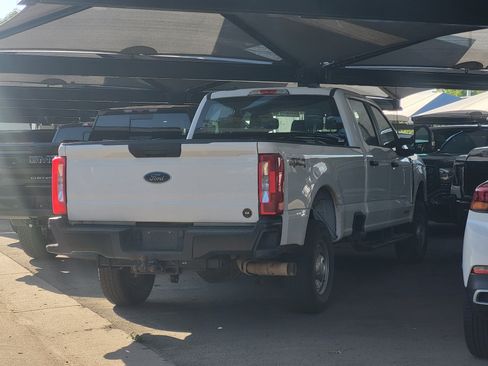 Used 2024 Ford F250 XL AWD/4WD image 4