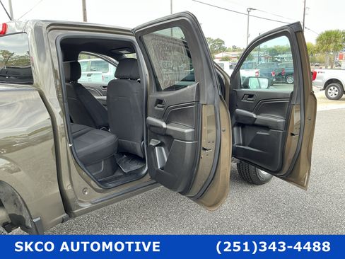 Used 2023 Chevrolet Colorado W/T image 29