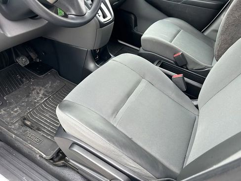 Used 2020 Nissan NV200 S w/ Back Door Glass Package image 11