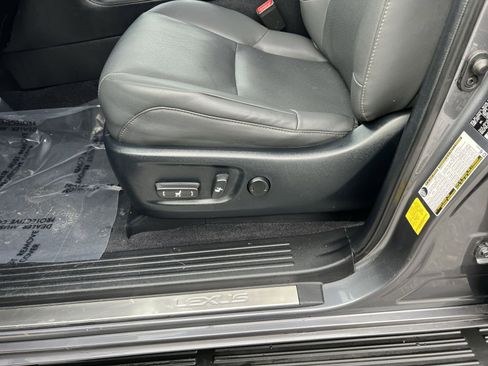 Used 2023 Lexus GX 460 Premium image 14