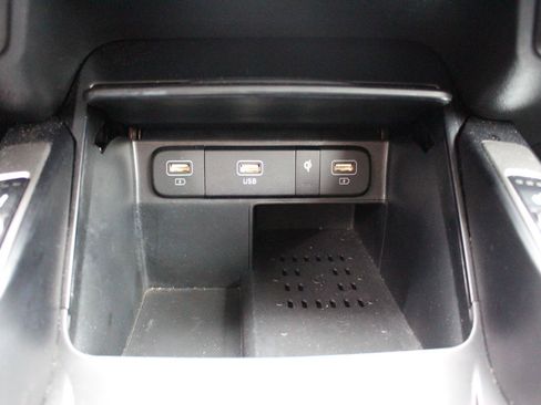 Used 2023 Kia Sorento S w/ Panoramic Sunroof Package image 30