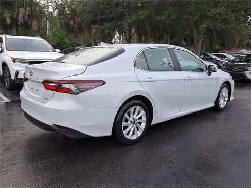 Used 2024 Toyota Camry LE image 6