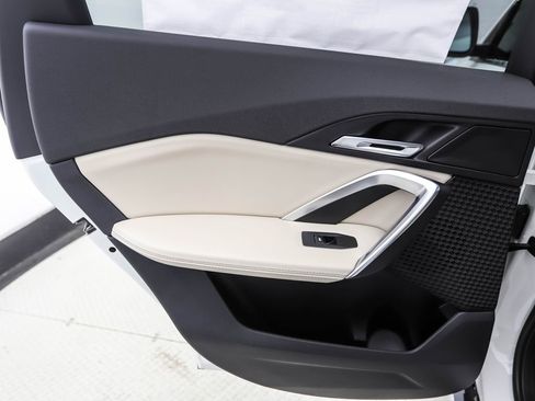 Used 2025 BMW X1 xDrive28i w/ Convenience Package image 21