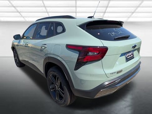 New 2026 Chevrolet Trax ACTIV w/ Driver Confidence Package FWD image 2