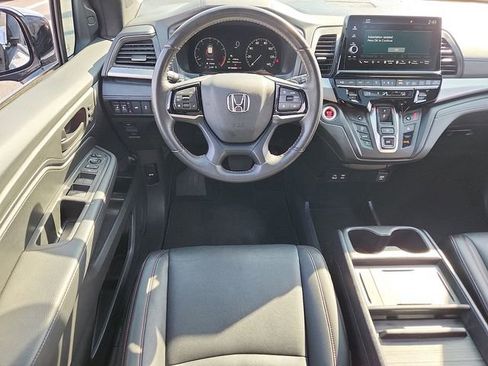 Used 2025 Honda Odyssey Sport-L image 11