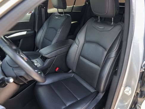 Certified 2025 Cadillac XT4 Premium Luxury FWD image 7