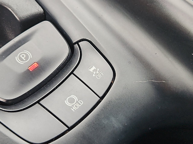 Used 2019 Toyota C-HR LE FWD image 25