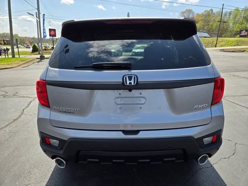 Used 2023 Honda Passport EX-L image 6