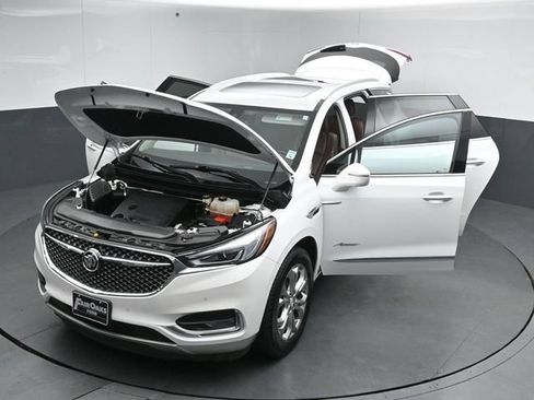 Used 2019 Buick Enclave Avenir w/ Avenir Technology Package AWD/4WD image 55