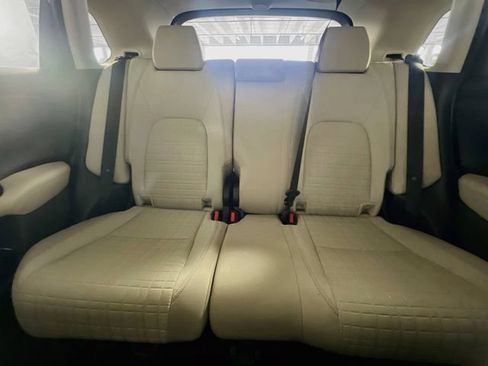 Used 2027 Honda HR-V LX image 26