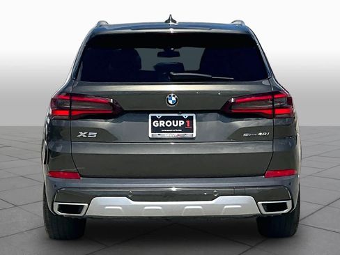 Used 2021 BMW X5 sDrive40i w/ Executive Package RWD image 4