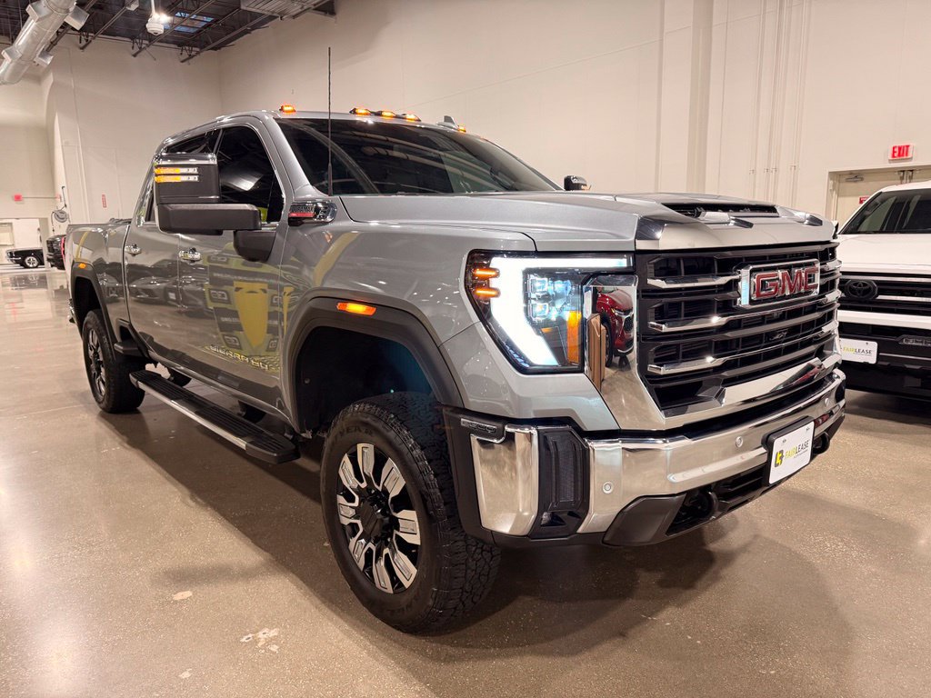 Used 2024 GMC Sierra 2500 SLT w/ SLT Premium Package AWD/4WD image 3