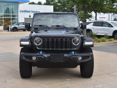 Used 2024 Jeep Wrangler Unlimited Rubicon 4xe w/ Technology Group AWD/4WD image 2