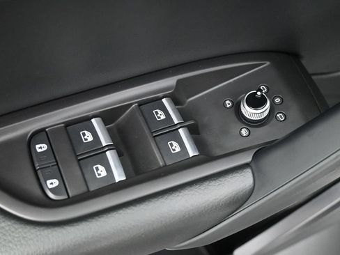Used 2025 Audi Q5 2.0T Premium AWD/4WD image 4