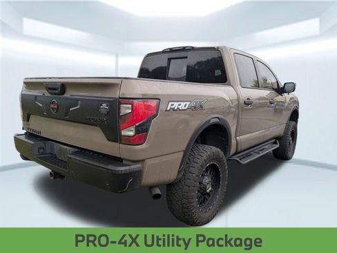 Used 2021 Nissan Titan PRO-4X w/ Pro-4x Utility Package image 5