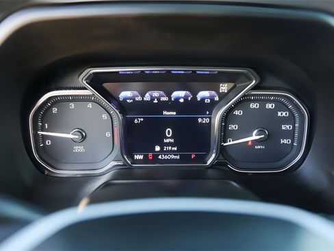 Used 2021 GMC Yukon XL SLT w/ SLT Premium Package image 14