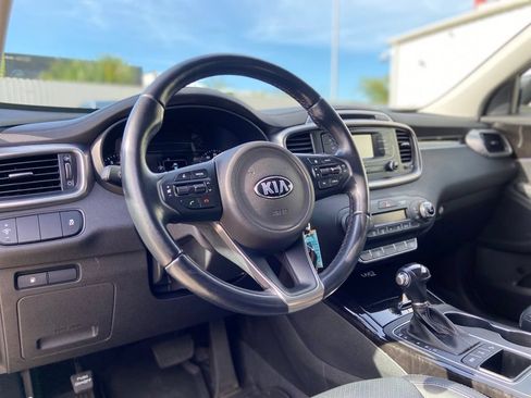 Used 2016 Kia Sorento EX AWD/4WD image 14