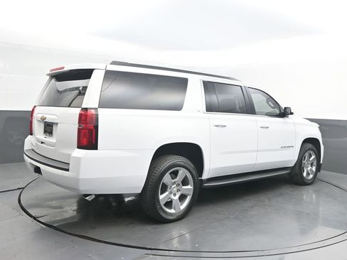 Used 2019 Chevrolet Suburban LT image 7
