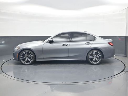 Used 2023 BMW 330i xDrive Sedan w/ Premium Package image 4