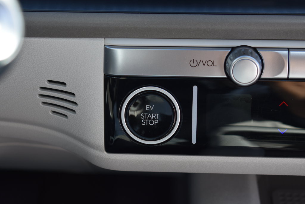 Certified 2023 Hyundai Ioniq 6 SEL RWD image 33