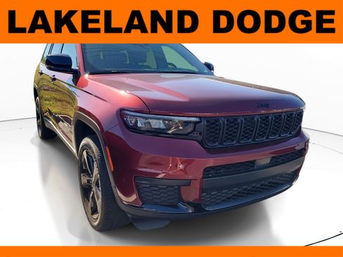 Used 2024 Jeep Grand Cherokee L Altitude image 1