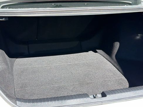 Used 2025 Honda Accord SE image 27