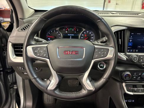 Certified 2024 GMC Terrain SLT image 31