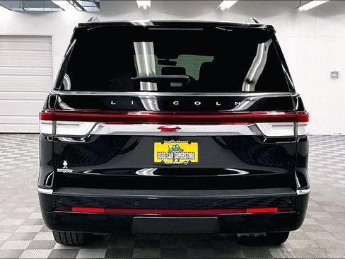 Used 2024 Lincoln Navigator Reserve image 5