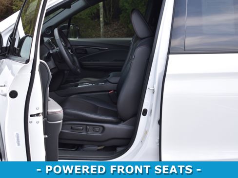 Used 2024 Honda Passport Black Edition image 4