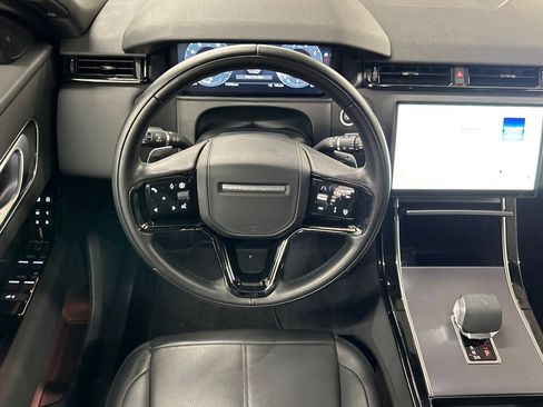 Used 2025 Land Rover Range Rover Velar Dynamic SE image 28