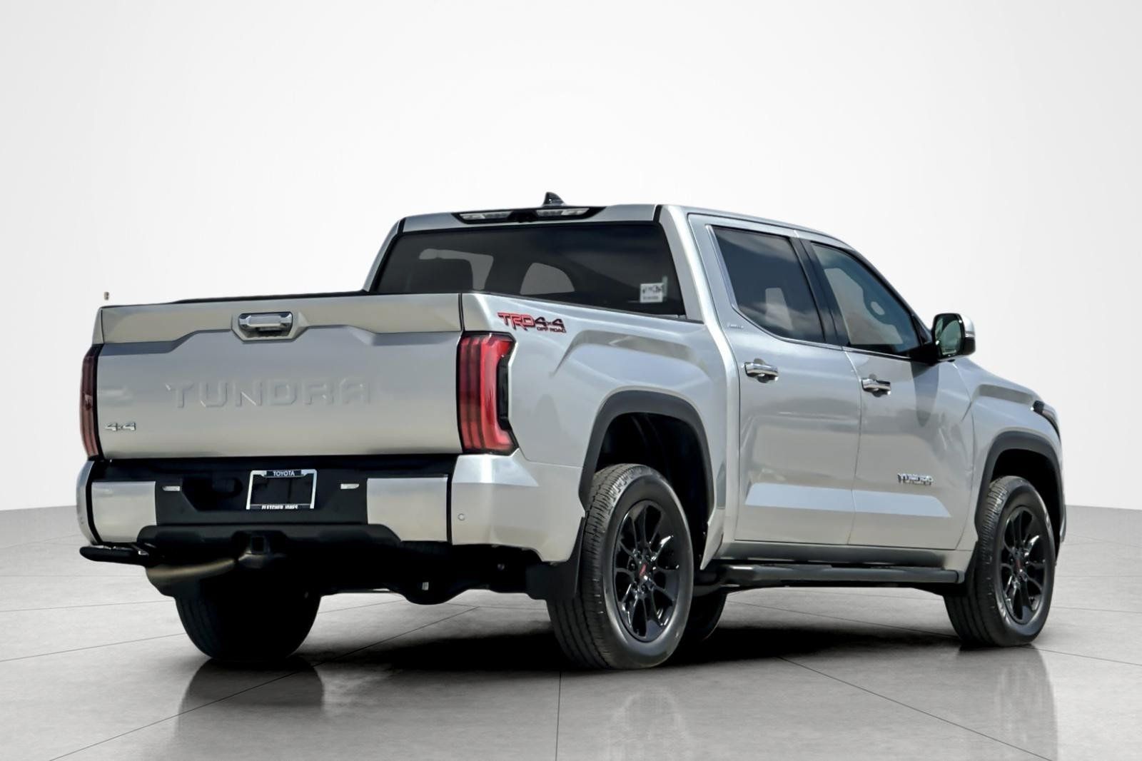 Used 2023 Toyota Tundra Limited w/ TRD Off-Road Package AWD/4WD image 5