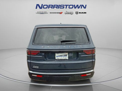 Certified 2023 Jeep Wagoneer 4WD w/ Premium Group I image 5