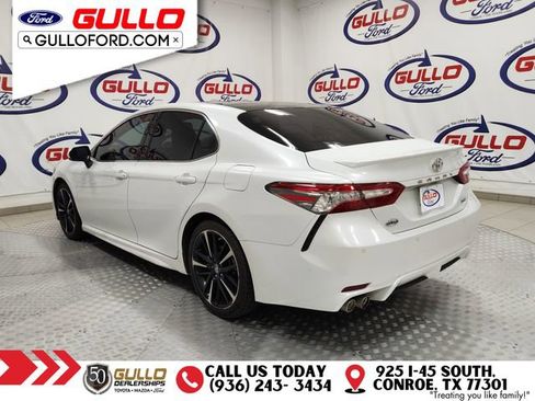Used 2018 Toyota Camry XSE image 5