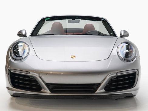 Used 2019 Porsche 911 Carrera image 5