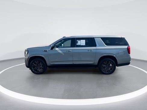 Used 2025 GMC Yukon XL Elevation AWD/4WD image 6