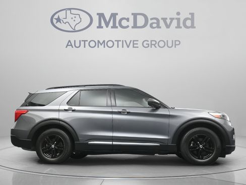 Used 2021 Ford Explorer XLT RWD image 31