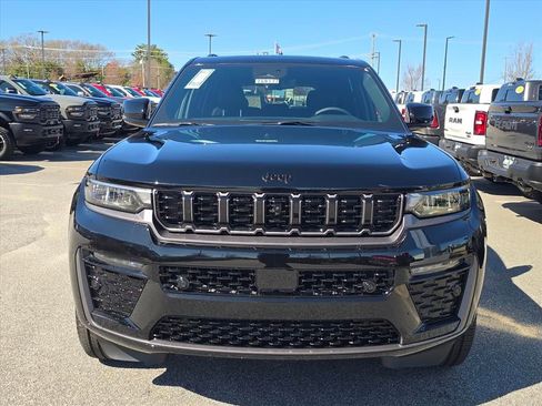 New 2026 Jeep Grand Cherokee Limited image 15