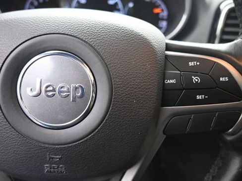 Used 2019 Jeep Grand Cherokee Limited w/ Luxury Group II AWD/4WD image 14