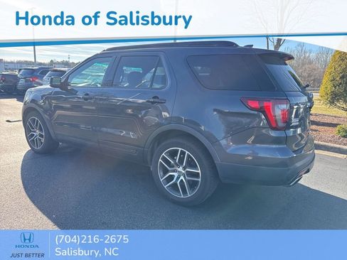 Used 2017 Ford Explorer Sport w/ Equipment Group 401A image 4