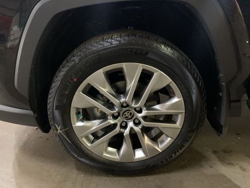 New 2025 Toyota RAV4 XLE Premium image 30