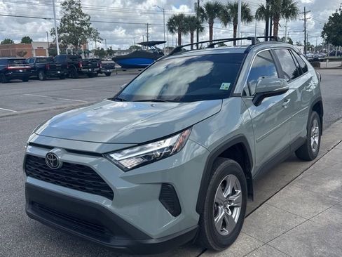 Used 2022 Toyota RAV4 XLE image 1