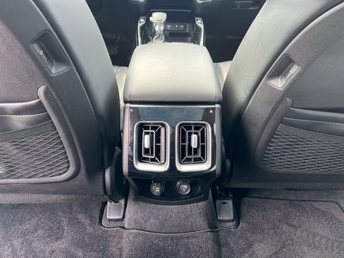 Used 2022 Kia Sorento SX image 32