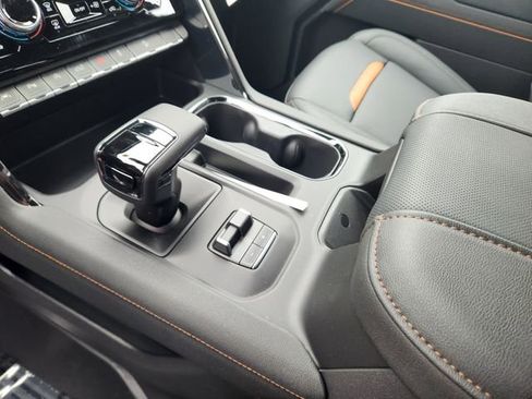New 2026 GMC Sierra 1500 AT4 w/ AT4 Premium Package AWD/4WD image 19