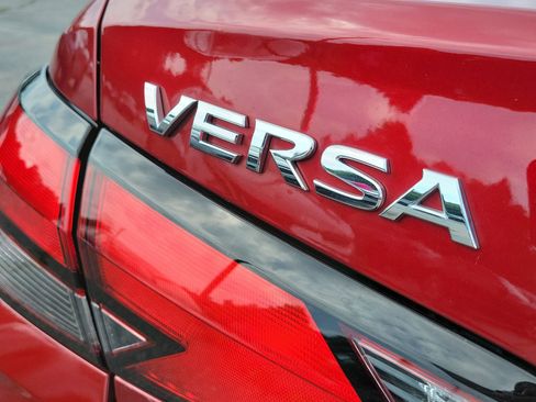 Used 2025 Nissan Versa SV FWD image 8