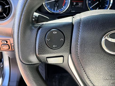 Used 2017 Toyota Corolla L w/ Carpet Mat Package (TMS) FWD image 22