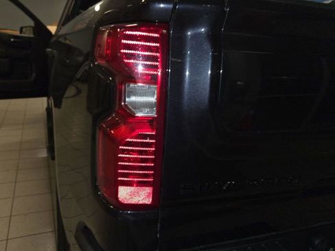 Used 2024 Chevrolet Silverado 1500 Custom Trail Boss w/ LPO, Dark Essentials Package AWD/4WD image 28