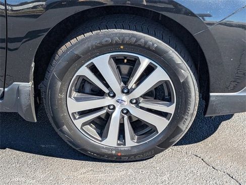 Used 2018 Subaru Outback 3.6R Limited image 12