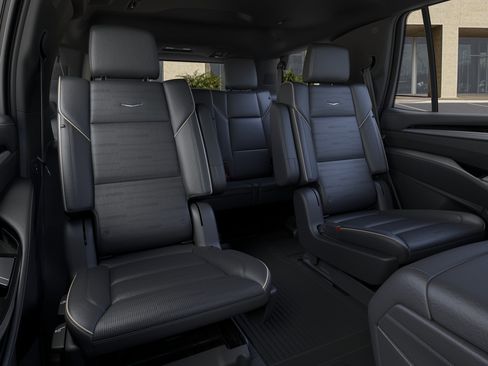 New 2026 Cadillac Escalade Luxury AWD/4WD image 17