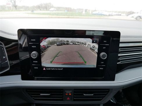 New 2025 Volkswagen Jetta SEL image 12